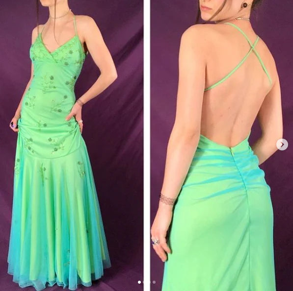 Vestido de fiesta de sirena con tirantes finos y largo hasta el suelo